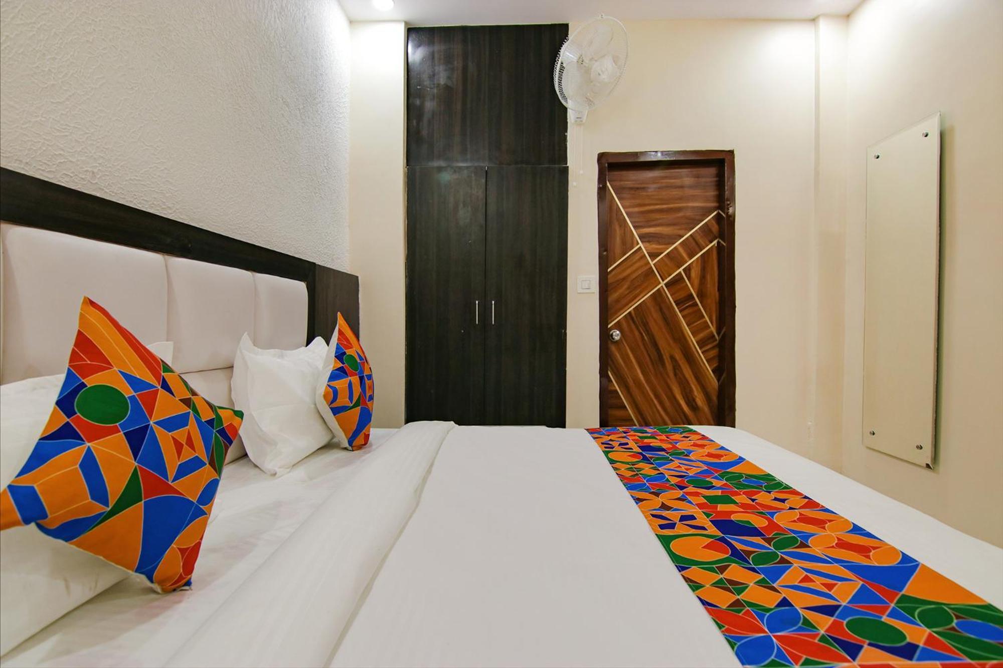 Fabhotel Palm Plaza Zirakpur Eksteriør billede